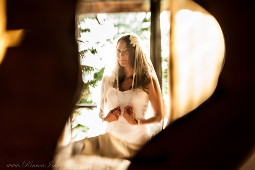 This is a soft photograph of the bride I did using my lens baby. The lens baby is a small tilt and shift lens, really fun for creating soft and romantic portraits.
